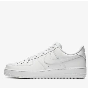 NIKE AIR FORCE 1